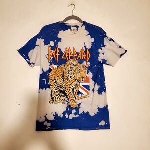New Def‎ Leppard Tie Dye Tshirt Tee Shirts Rock Music Size Small NWOT